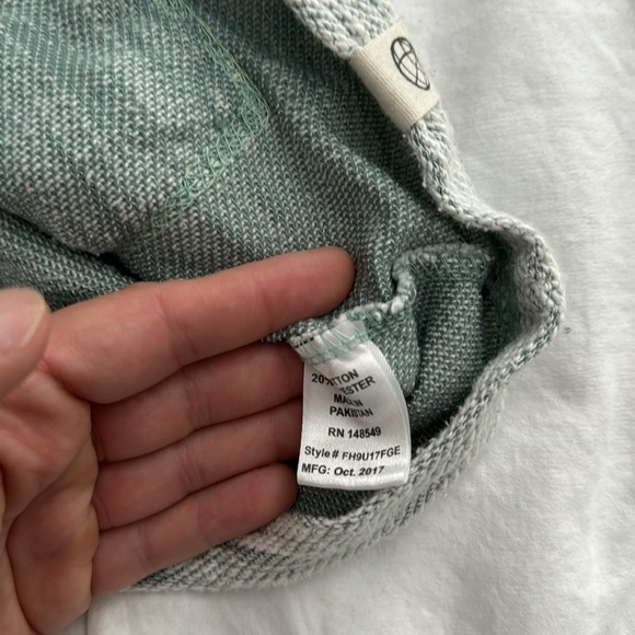 Green Free Planet Men’s Medium Hoodie - Picture 5 of 5